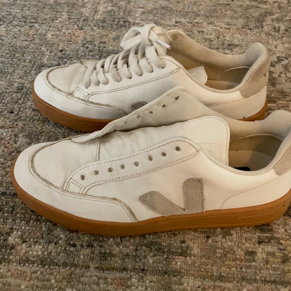 Vejas size 39